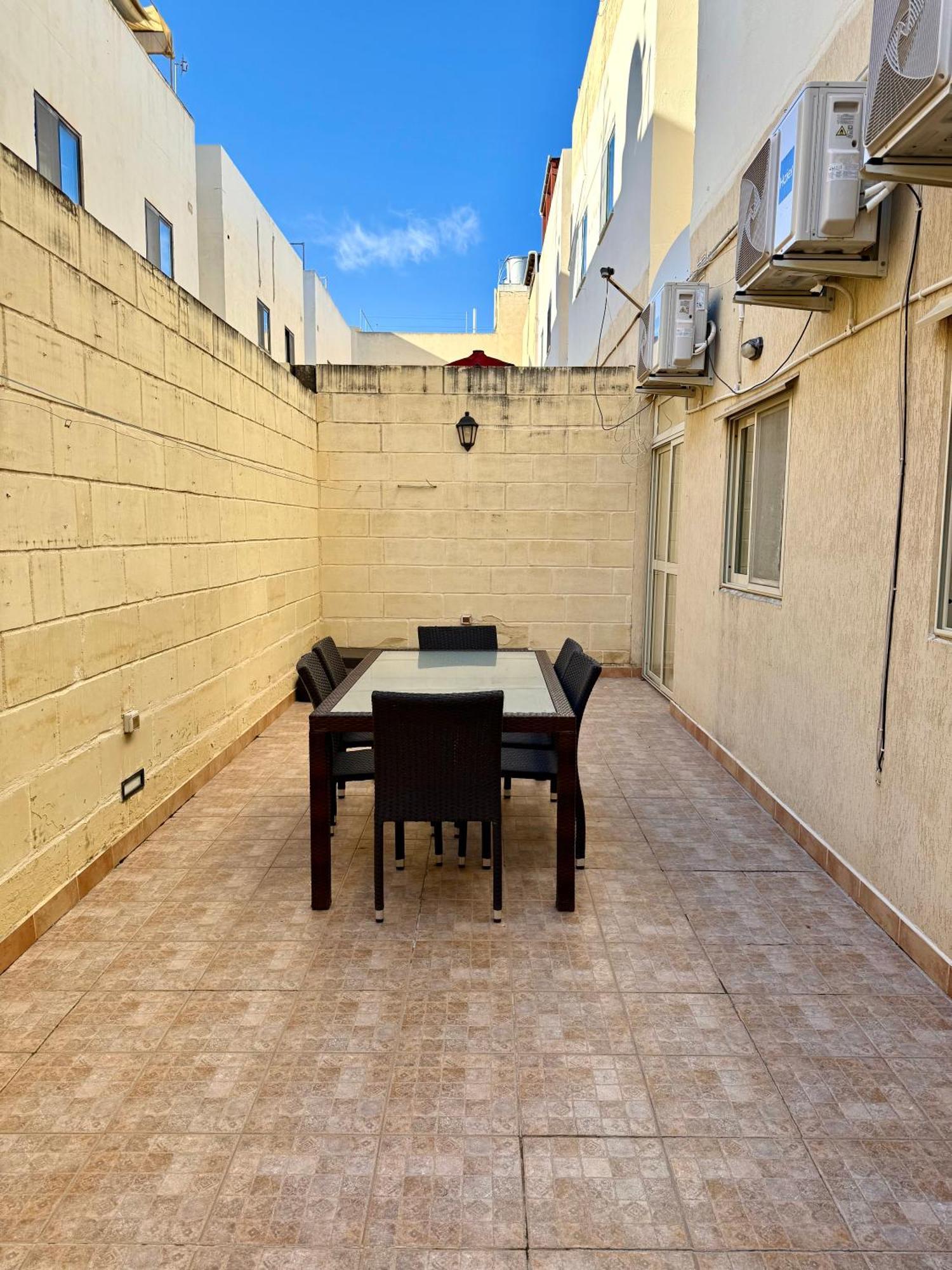 Pembroke Parkside Maisonette Exterior photo